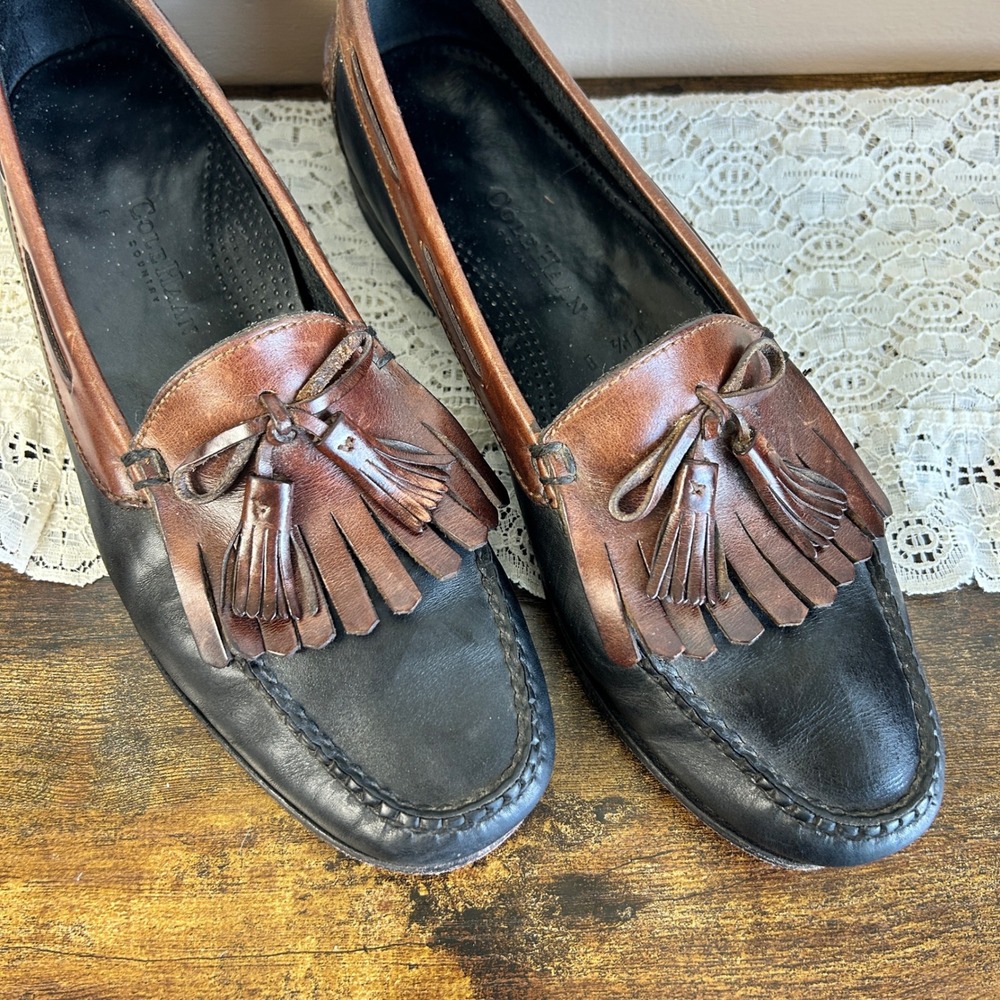 Vintage Cole Haan Country Two Tone Leather Kiltie Tassel Loafers Black Brown